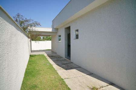 Garagem de casa para alugar com 2 quartos, 404m² em Chácaras de Inoã, Maricá