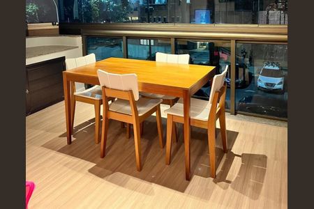 Apartamento para alugar com 2 quartos, 70m² em Barra da Tijuca, Rio de Janeiro