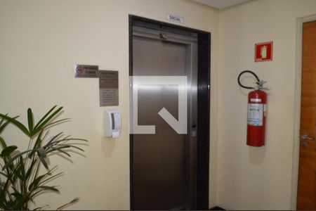 Elevador de apartamento à venda com 2 quartos, 60m² em Vila São José, São Paulo