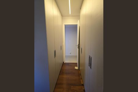 Apartamento à venda com 156m², 3 quartos e 3 vagas Apartamento à venda com 156m², 3 quartos e 3 vagasCorredor