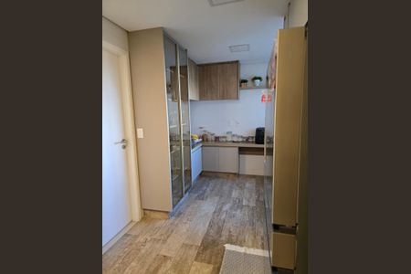 Apartamento à venda com 156m², 3 quartos e 3 vagas Apartamento à venda com 156m², 3 quartos e 3 vagasCozinha