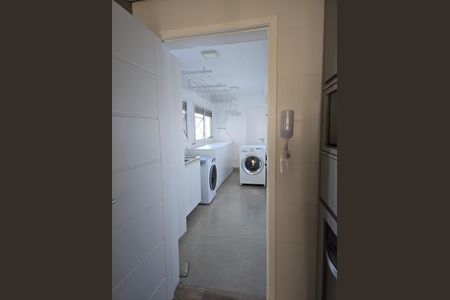 Apartamento à venda com 156m², 3 quartos e 3 vagas Apartamento à venda com 156m², 3 quartos e 3 vagasÁrea de Serviço