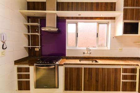 Casa para alugar com 155m², 2 quartos e 1 vaga Casa para alugar com 155m², 2 quartos e 1 vagaCozinha