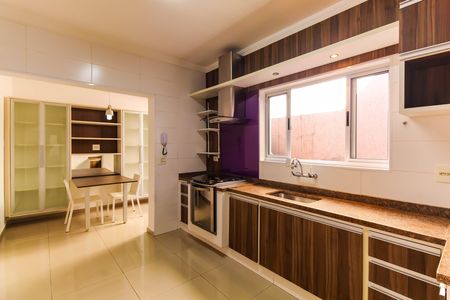 Casa para alugar com 155m², 2 quartos e 1 vaga Casa para alugar com 155m², 2 quartos e 1 vagaCozinha
