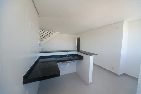Cozinha de apartamento à venda com 2 quartos, 110m² em Goiânia, Belo Horizonte
