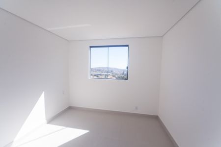 suite  de apartamento à venda com 2 quartos, 110m² em Goiânia, Belo Horizonte
