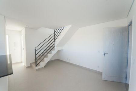 sala de apartamento à venda com 2 quartos, 110m² em Goiânia, Belo Horizonte