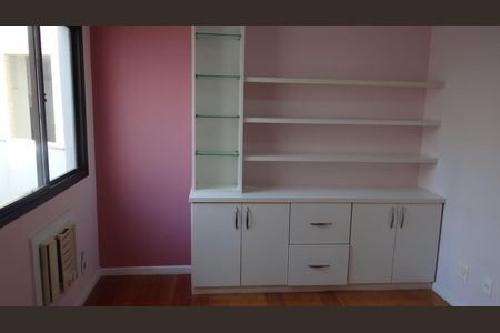 Apartamento para alugar com 185m², 3 quartos e 4 vagas Apartamento para alugar com 185m², 3 quartos e 4 vagasQuarto 1