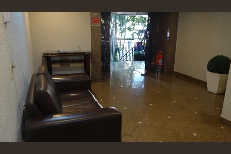 Hall de entrada de apartamento para alugar com 3 quartos, 185m² em Barra da Tijuca, Rio de Janeiro