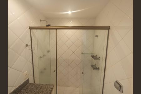 Apartamento para alugar com 185m², 4 quartos e 4 vagas Apartamento para alugar com 185m², 4 quartos e 4 vagasBanheiro suíte 1