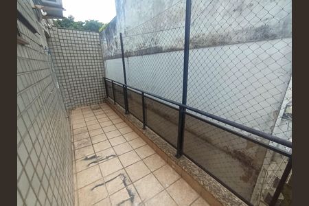 Apartamento para alugar com 185m², 4 quartos e 4 vagas Apartamento para alugar com 185m², 4 quartos e 4 vagasVaranda
