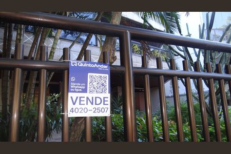 Apartamento para alugar com 185m², 3 quartos e 4 vagas Apartamento para alugar com 185m², 3 quartos e 4 vagasPlaca