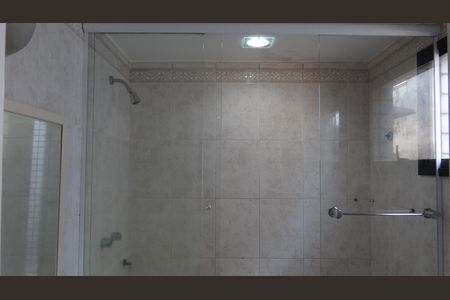 Apartamento para alugar com 185m², 3 quartos e 4 vagas Apartamento para alugar com 185m², 3 quartos e 4 vagasBanheiro suíte 2