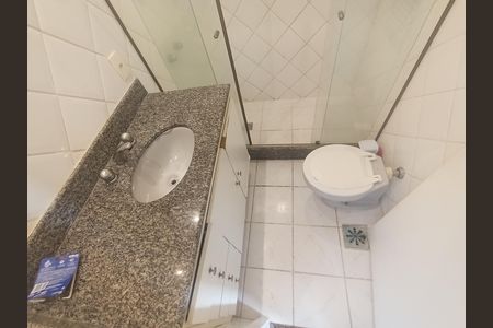 Apartamento para alugar com 185m², 4 quartos e 4 vagas Apartamento para alugar com 185m², 4 quartos e 4 vagasBanheiro suíte 1