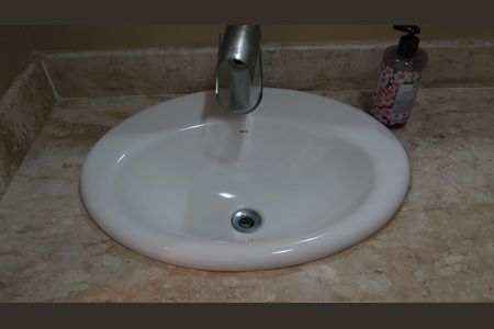 Apartamento para alugar com 185m², 3 quartos e 4 vagas Apartamento para alugar com 185m², 3 quartos e 4 vagasLavabo