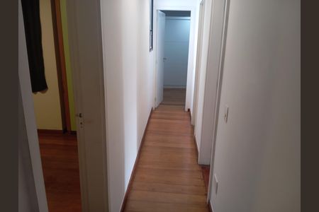 Apartamento para alugar com 185m², 4 quartos e 4 vagas Apartamento para alugar com 185m², 4 quartos e 4 vagasCorredor