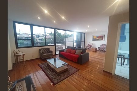 Apartamento para alugar com 185m², 4 quartos e 4 vagas Apartamento para alugar com 185m², 4 quartos e 4 vagasSala