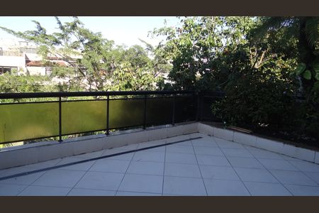 Varanda de apartamento para alugar com 3 quartos, 185m² em Barra da Tijuca, Rio de Janeiro
