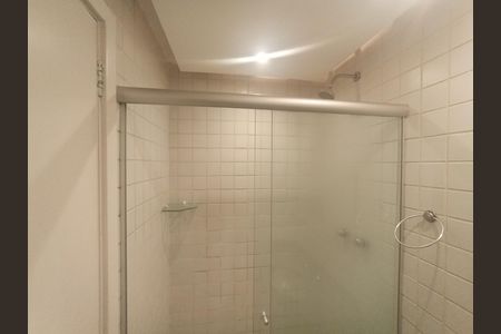 Apartamento para alugar com 185m², 4 quartos e 4 vagas Apartamento para alugar com 185m², 4 quartos e 4 vagasBanheiro suíte 1