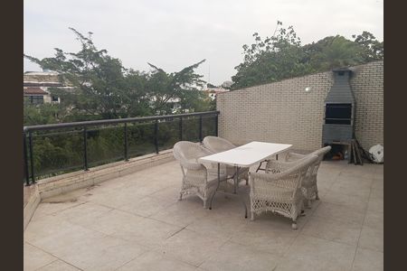 Apartamento para alugar com 185m², 4 quartos e 4 vagas Apartamento para alugar com 185m², 4 quartos e 4 vagasVaranda