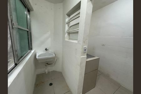 Área de Serviço de apartamento para alugar com 1 quarto, 40m² em Parque Prainha, São Vicente