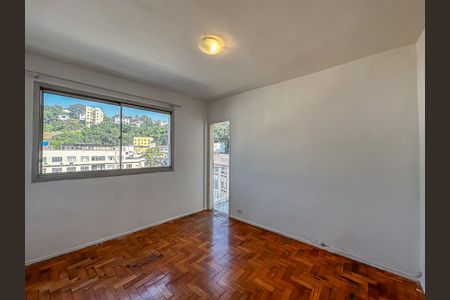 Apartamento à venda com 100m², 3 quartos e 1 vaga