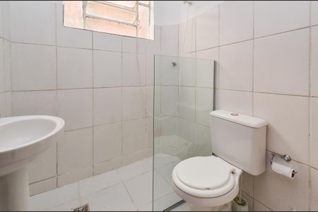 Banheiro de apartamento à venda com 2 quartos, 61m² em Sagrada Família, Belo Horizonte