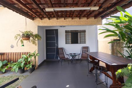 Varanda de casa à venda com 3 quartos, 99m² em Vila Miguel Vicente Cury, Campinas