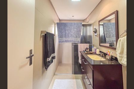 Apartamento à venda com 100m², 3 quartos e 1 vaga Apartamento à venda com 100m², 3 quartos e 1 vagaBanheiro