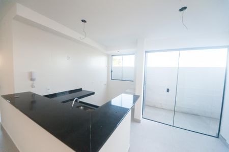 Cozinha de apartamento à venda com 2 quartos, 110m² em Goiânia, Belo Horizonte