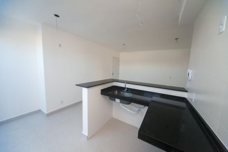 Cozinha de apartamento à venda com 2 quartos, 110m² em Goiânia, Belo Horizonte