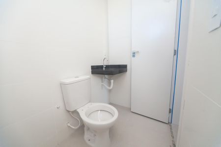 Apartamento à venda com 55m², 2 quartos e 1 vaga Apartamento à venda com 55m², 2 quartos e 1 vagaBanheiro Social