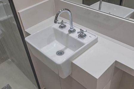 Banheiro de apartamento para alugar com 1 quarto, 30m² em Santo Amaro, São Paulo