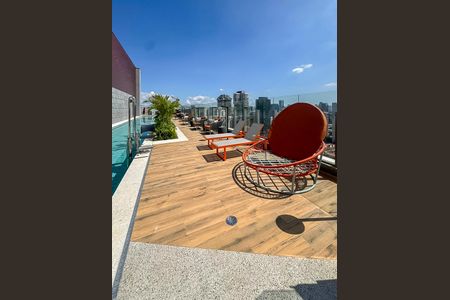 Apartamento para alugar com 107m², 2 quartos e 2 vagas Apartamento para alugar com 107m², 2 quartos e 2 vagasÁrea comum - Piscina