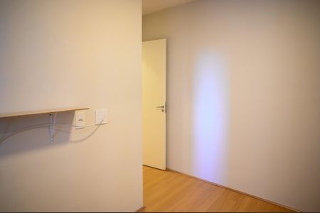 Quarto 2 de apartamento para alugar com 2 quartos, 42m² em Jardim Santa Emilia, São Paulo