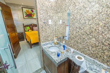 Casa à venda com 400m², 3 quartos e 1 vagasuite