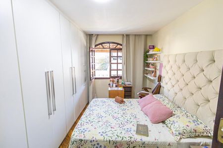 Casa à venda com 400m², 3 quartos e 1 vagaQuarto 1/ suite