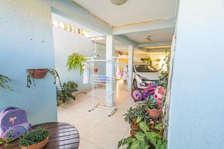 Casa à venda com 400m², 3 quartos e 1 vagaVaranda/ vaga de garagem