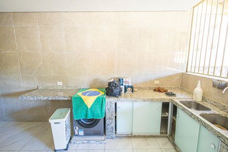 Casa à venda com 400m², 3 quartos e 1 vagaArea de serviço