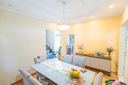 Casa à venda com 400m², 3 quartos e 1 vagaCopa