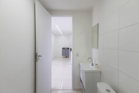 Banheiro  de apartamento para alugar com 2 quartos, 47m² em Vila Guilherme, São Paulo