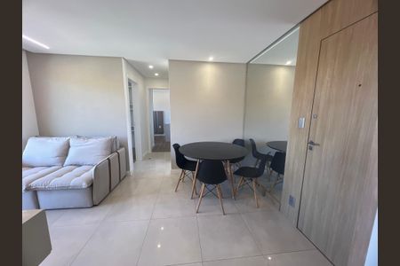 Apartamento para alugar com 77m², 2 quartos e 1 vaga