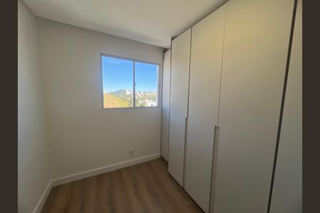 Apartamento para alugar com 77m², 2 quartos e 1 vaga