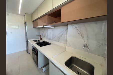 Apartamento para alugar com 77m², 2 quartos e 1 vaga