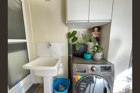 Apartamento à venda com 78m², 2 quartos e 1 vaga Apartamento à venda com 78m², 2 quartos e 1 vagaÁrea de Serviço