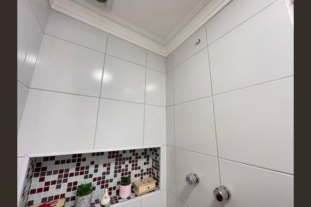 Apartamento à venda com 78m², 2 quartos e 1 vaga Apartamento à venda com 78m², 2 quartos e 1 vagaBanheiro