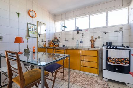Apartamento à venda com 84m², 2 quartos e 1 vaga Apartamento à venda com 84m², 2 quartos e 1 vagaCozinha
