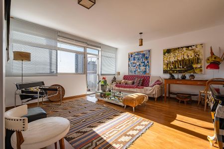 Apartamento à venda com 84m², 2 quartos e 1 vaga Apartamento à venda com 84m², 2 quartos e 1 vagaSala