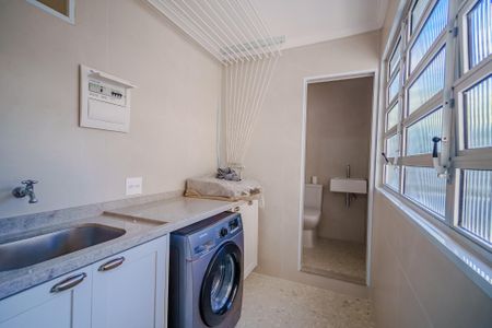 Apartamento à venda com 79m², 3 quartos e 1 vaga Apartamento à venda com 79m², 3 quartos e 1 vagaÁrea de Serviço