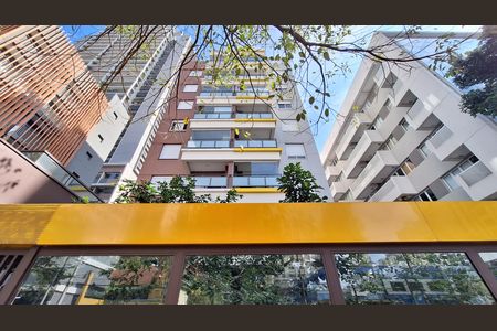 Studio para alugar com 96m², 1 quarto e 1 vaga Studio para alugar com 96m², 1 quarto e 1 vagaFachada